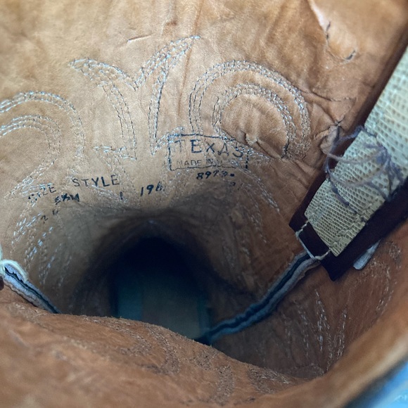 Vintage Texas Brand Unisex Cowboy Boots - Picture 10 of 14